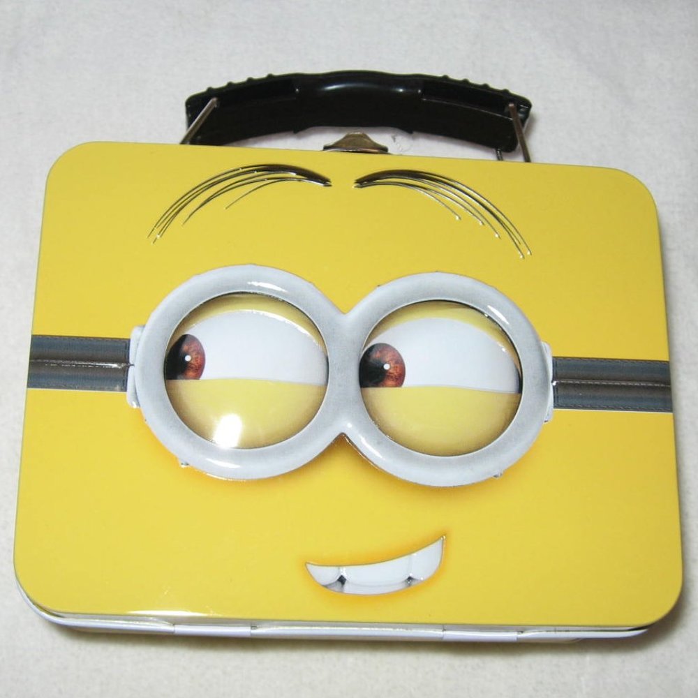 Minions Metal Lunch Box  Size 5 1/2 x 4 x 2 1/2" NWT